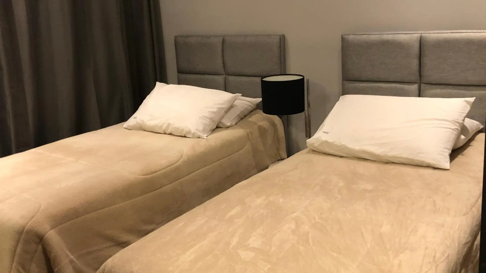 Flat Maravilhoso Em Frente Ao Aeroporto De Congonhas - H1601 Apartment Sao Paulo