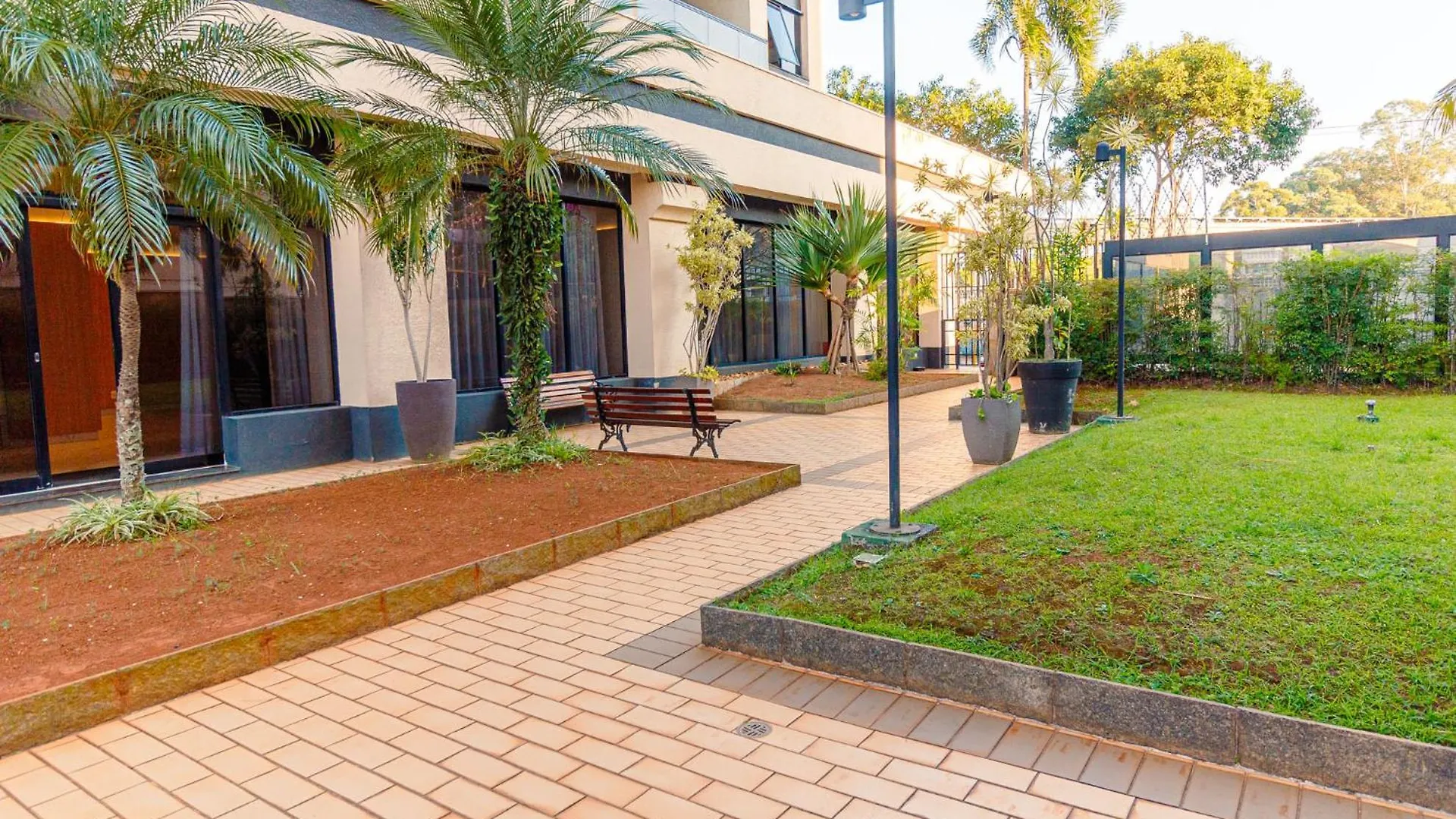 Flat Maravilhoso Em Frente Ao Aeroporto De Congonhas - H1601 Apartment Sao Paulo
