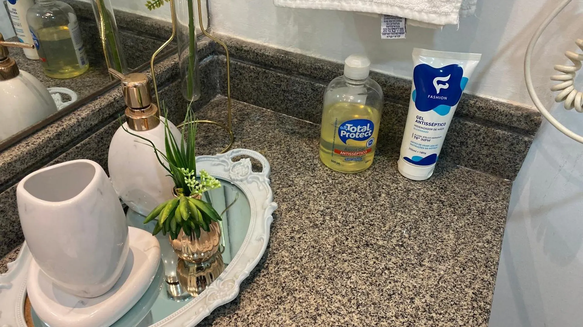 Flat Maravilhoso Em Frente Ao Aeroporto De Congonhas - H1601 Apartment Sao Paulo